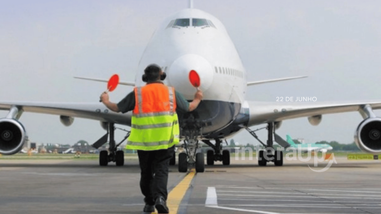 Dia do Aeroviário: Celebrando os Guardiões da Aviação