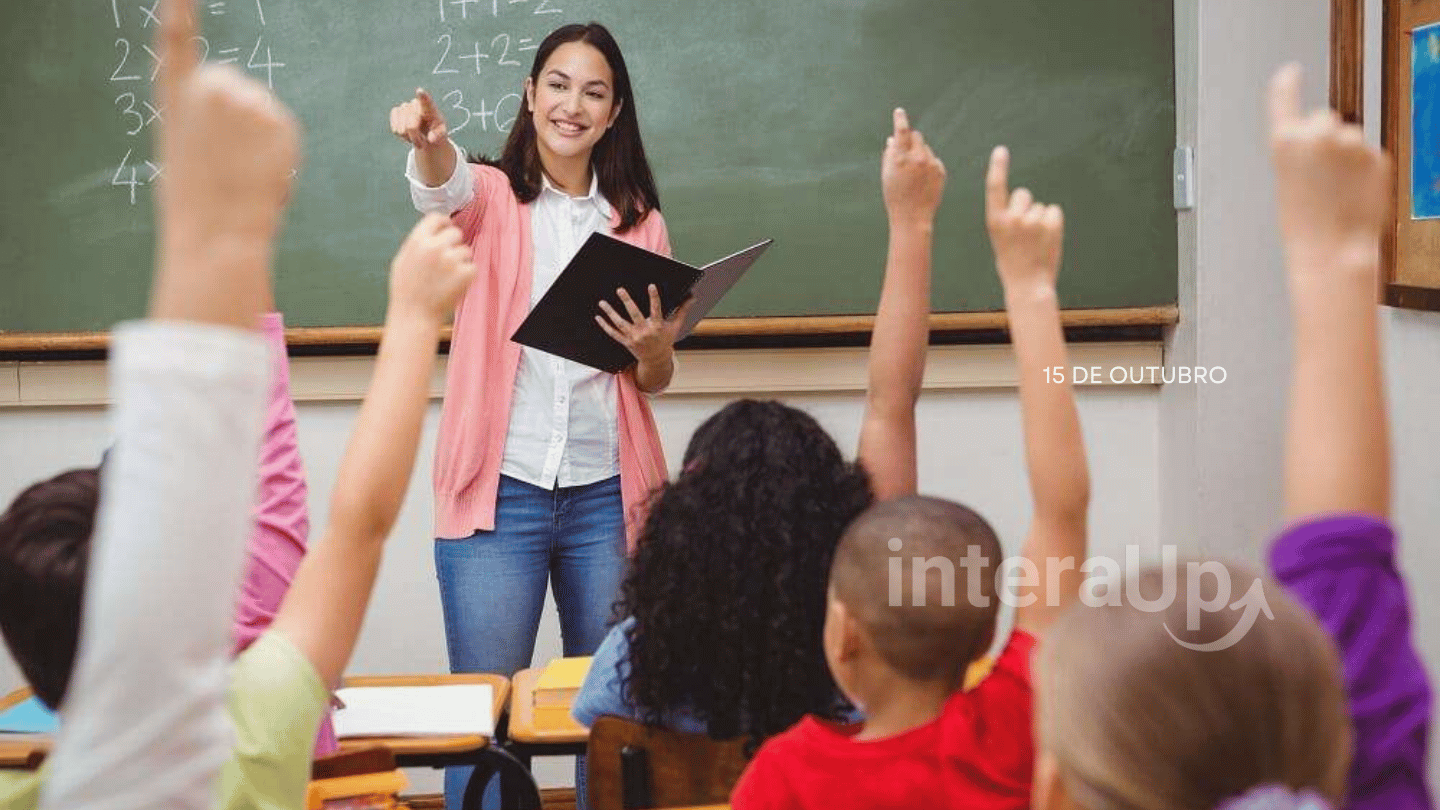 Dia Mundial dos Professores: Construindo o Futuro com Sabedoria e Dedicação